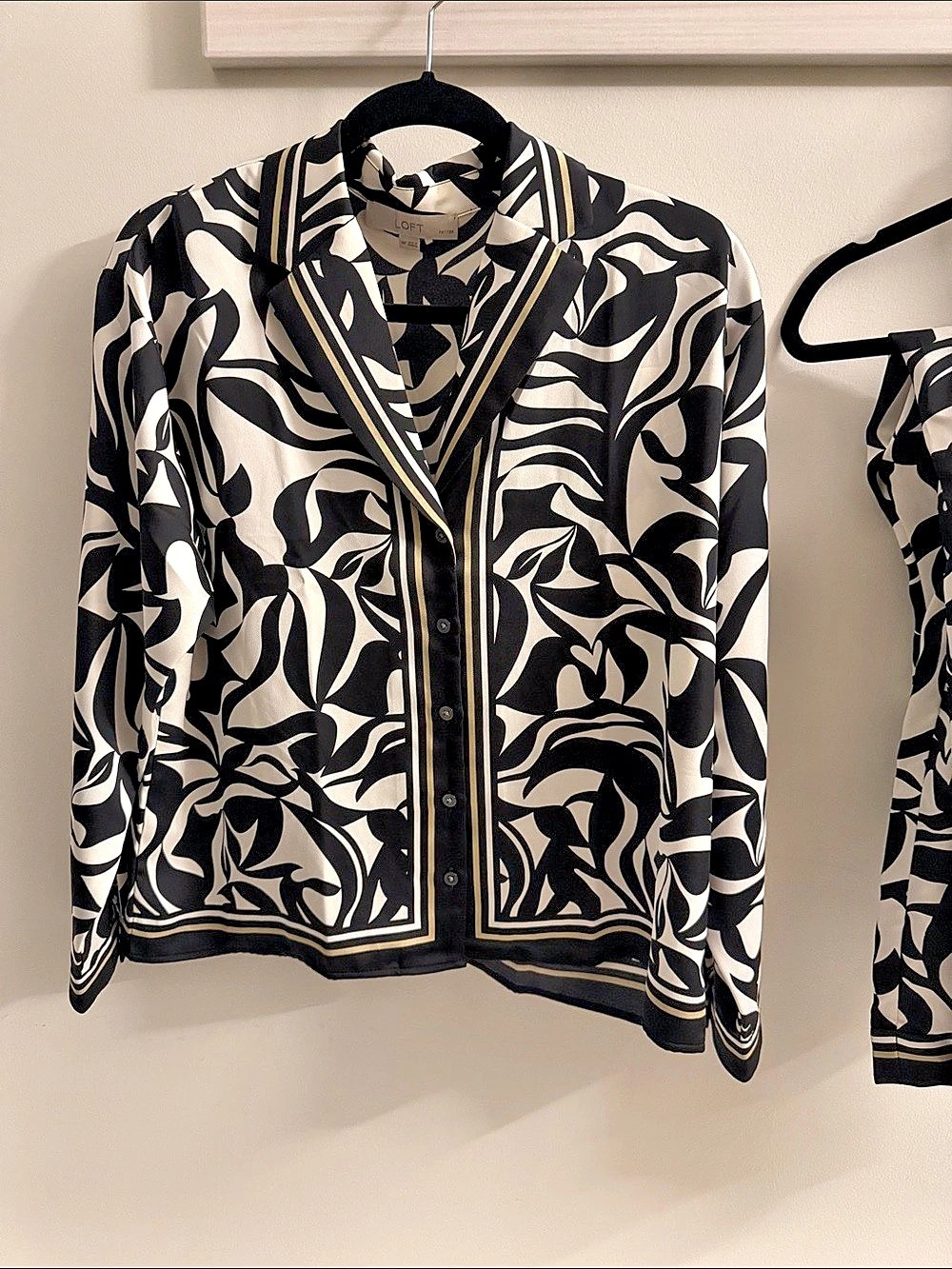 LOFT Print blouse and matching pants set Black & White Medium petite